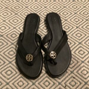 Tory Burch Black Capri Leather Flip Flops - size 7